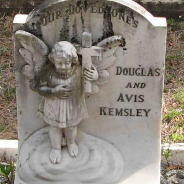 KEMSLEY Douglas :: KEMSLEY Avis