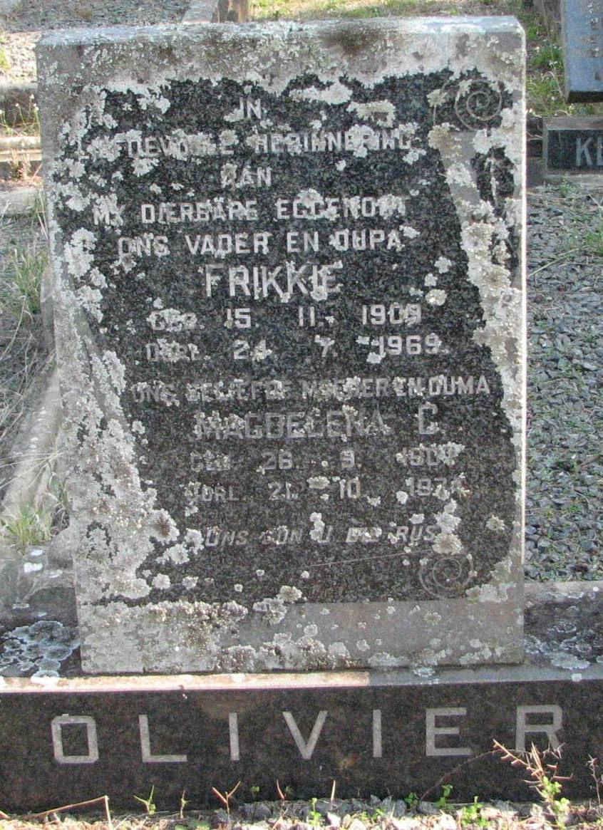 OLIVIER Frikkie 1909-1969 &amp; Magdelena C. 1907-1974