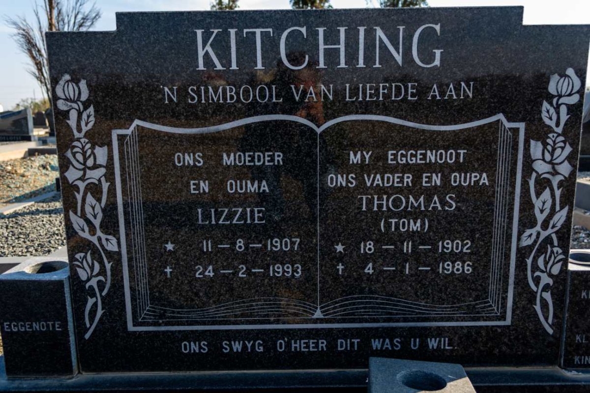 KITCHING Thomas 1902-1986 &amp; Lizzie 1907-1993
