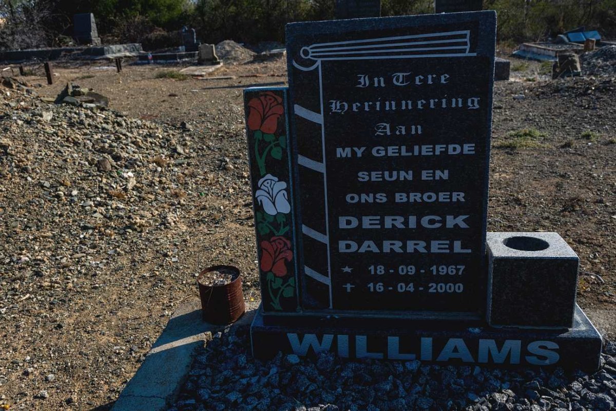 WILLIAMS Derick Darrel 1967-2000