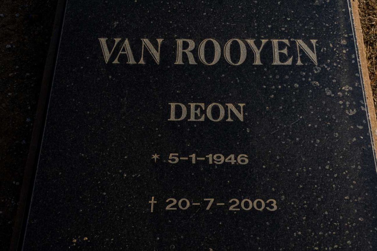 ROOYEN Deon, van 1946-2003