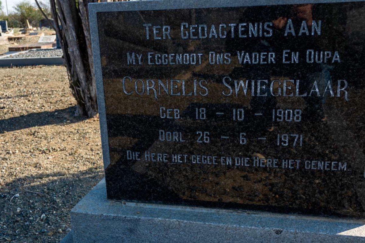 SWIEGELAAR Cornelis 1908-1971