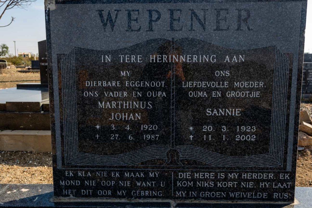 WEPENER Marthinus Johan 1920-1987 &amp; Sannie 1923-2002