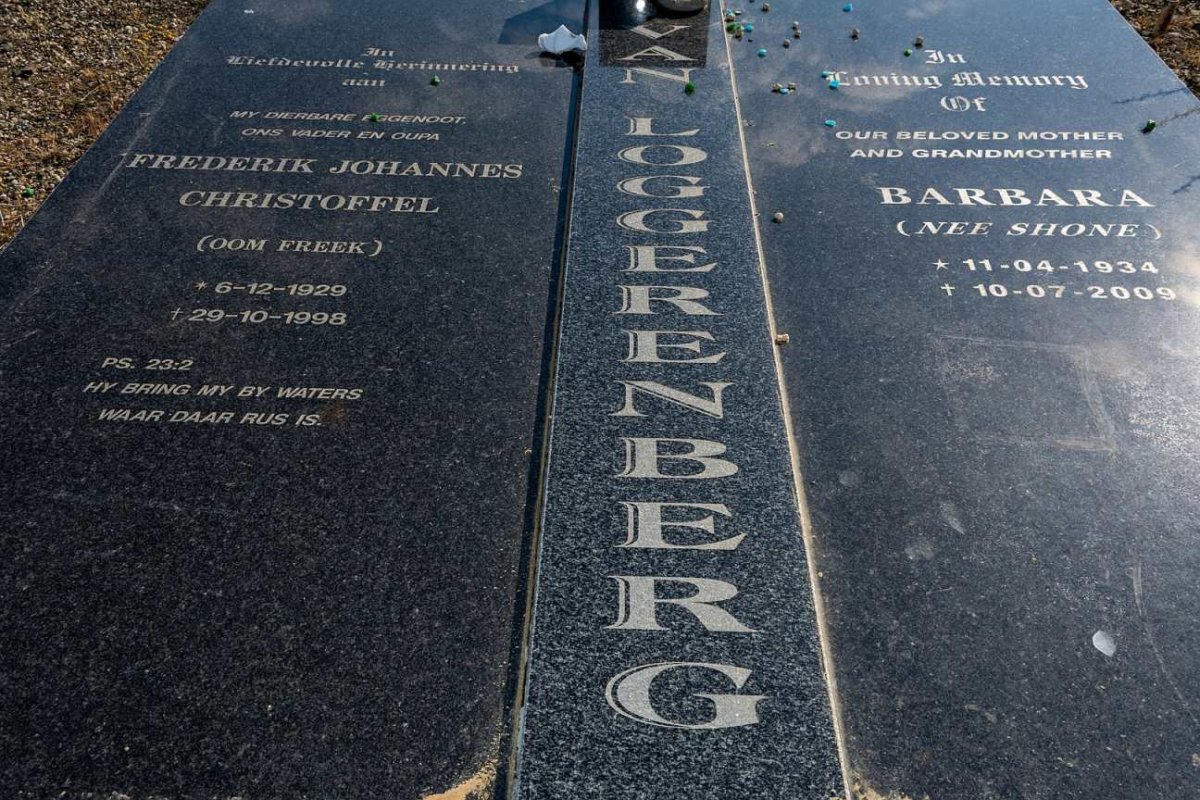 LOGGERENBERG Frederik Johannes Christoffel, van 1929-1998 &amp; Barbara SHONE 1934-2009