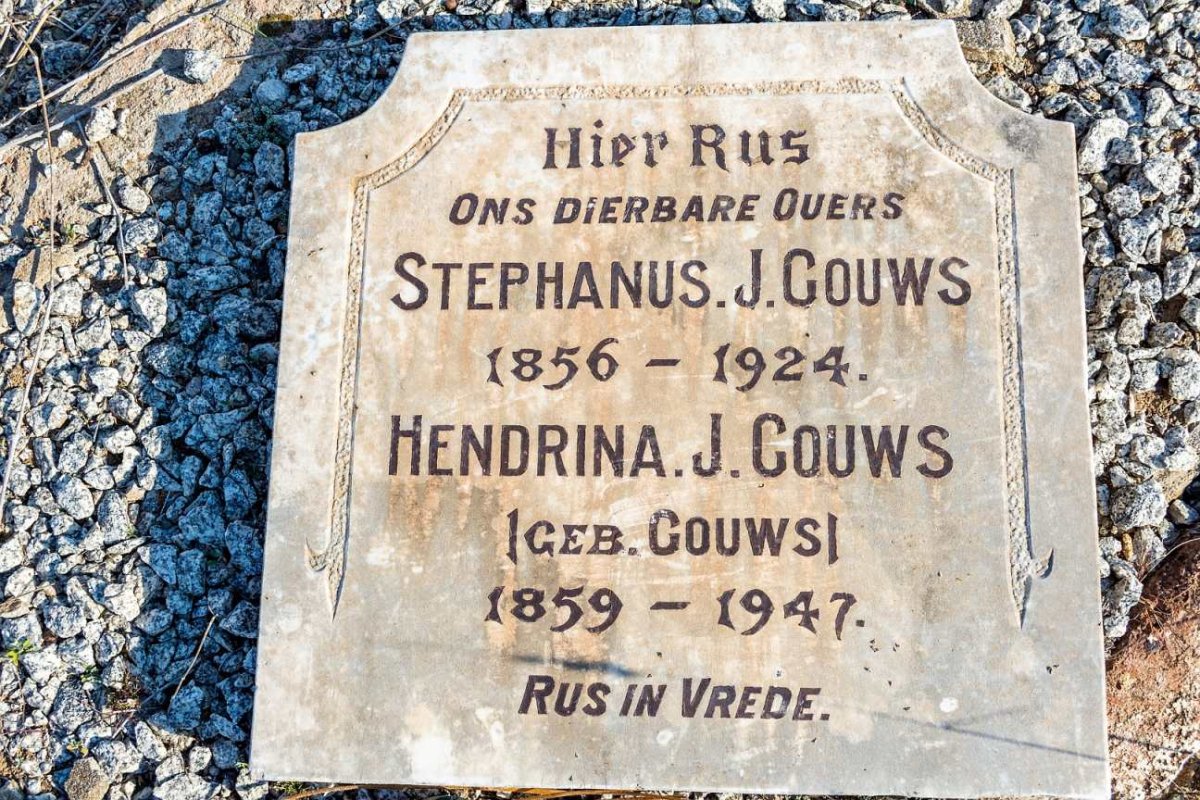 GOUWS Stephanus J. 1856-1924 &amp; Hendrina J. GOUWS 1859-1947