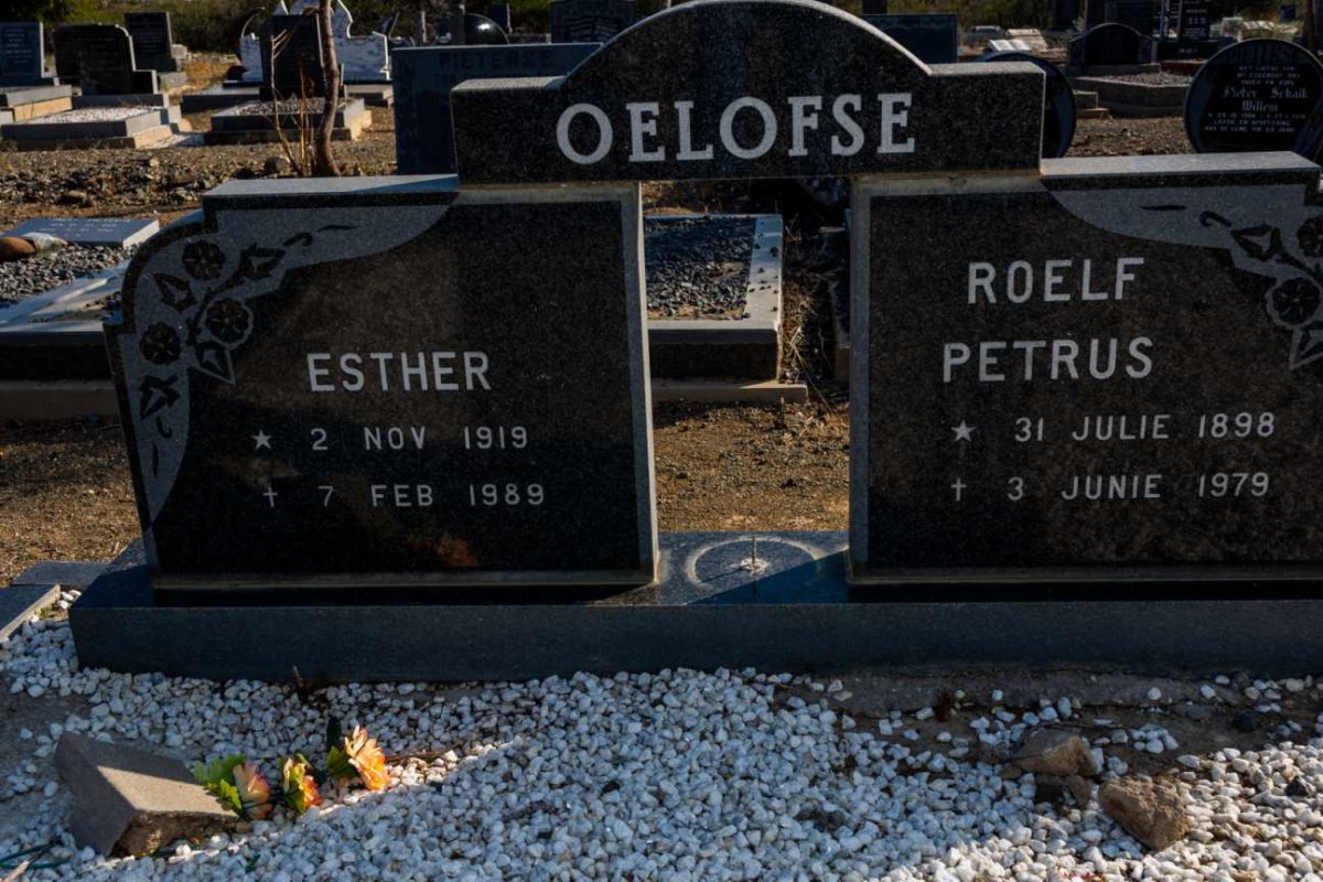 OELOFSE Roelf Petrus 1898-1979 &amp; Esther 1919-1989