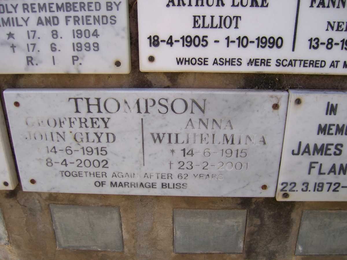 THOMPSON Geoffrey John Glyd 1915-2002 &amp; Anna Wilhelmina 1915-2001