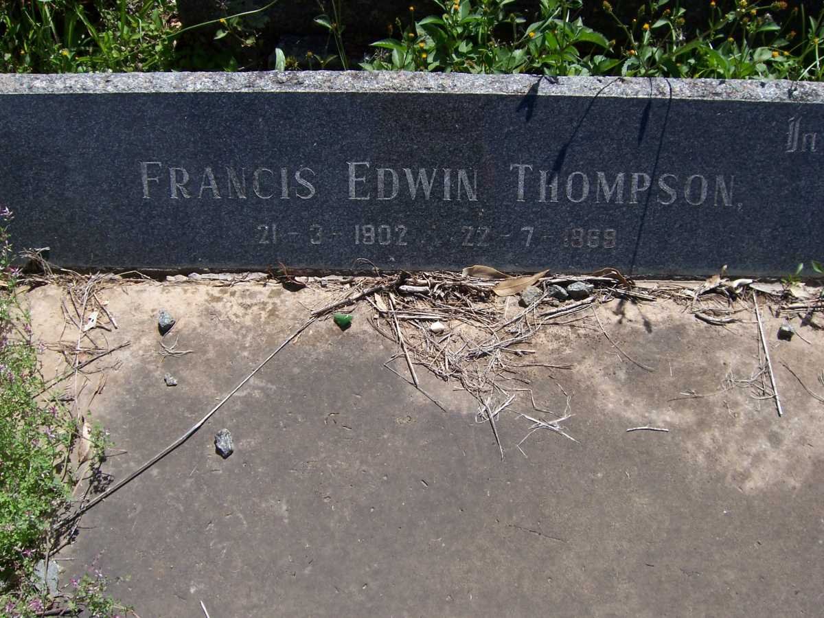 THOMPSON Francis Edwin 1902-1969 &amp; Daphne May 1904-1984