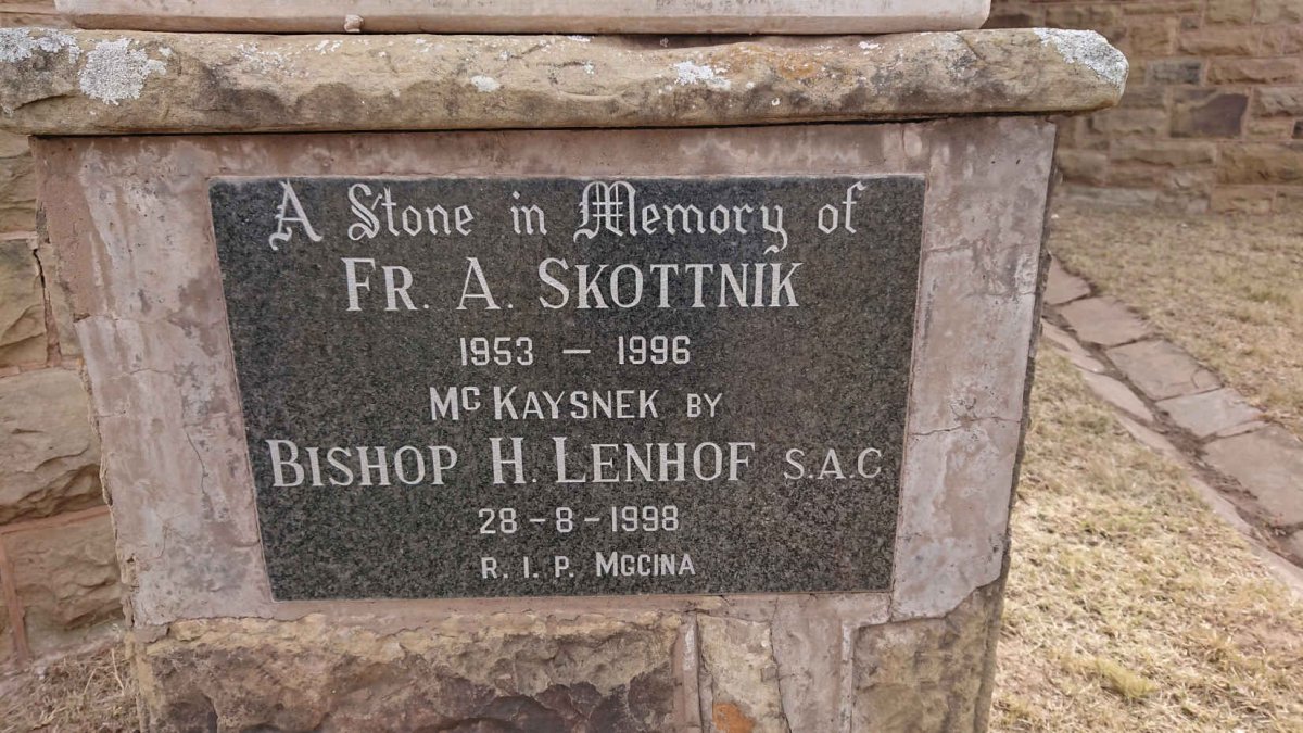 SKOTTNIK A. 1953-1996