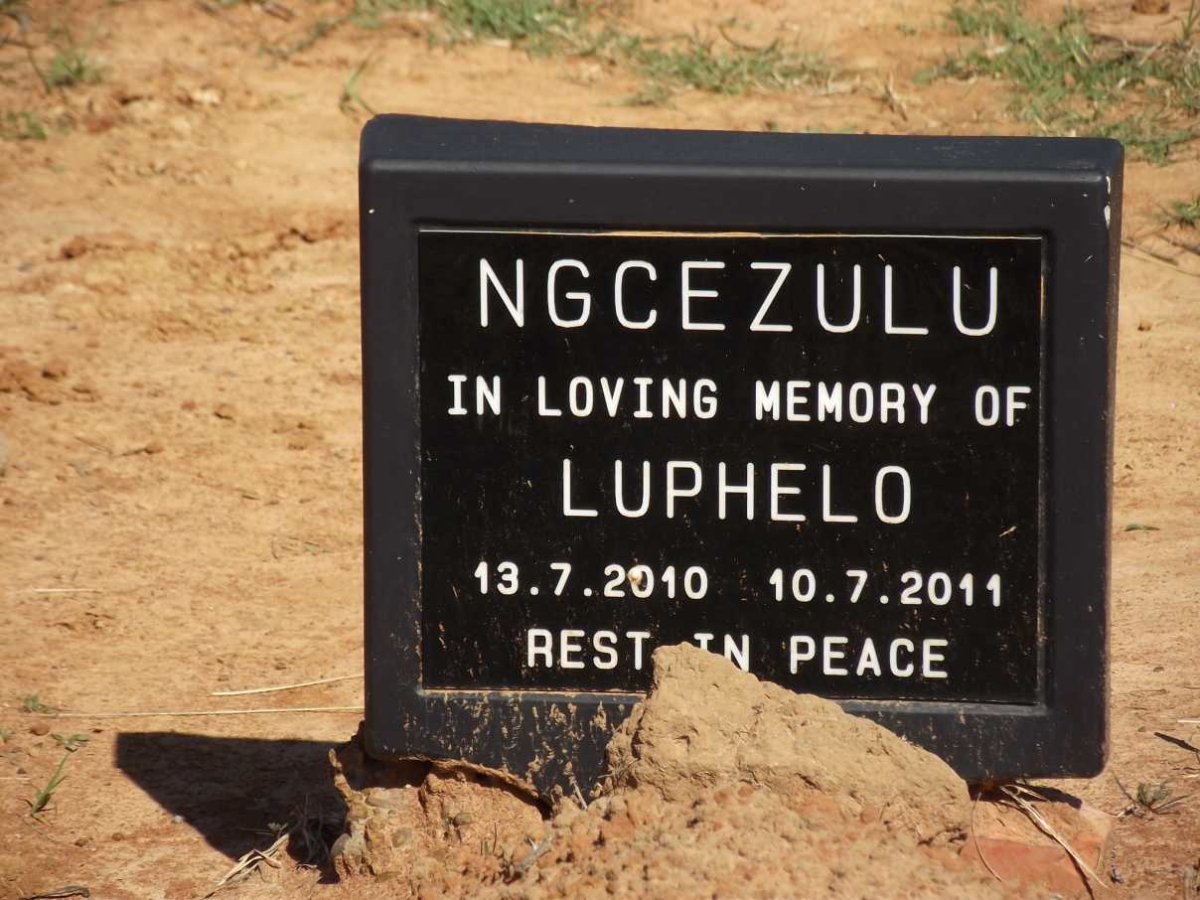 NGCEZULU Luphelo 2010-2011