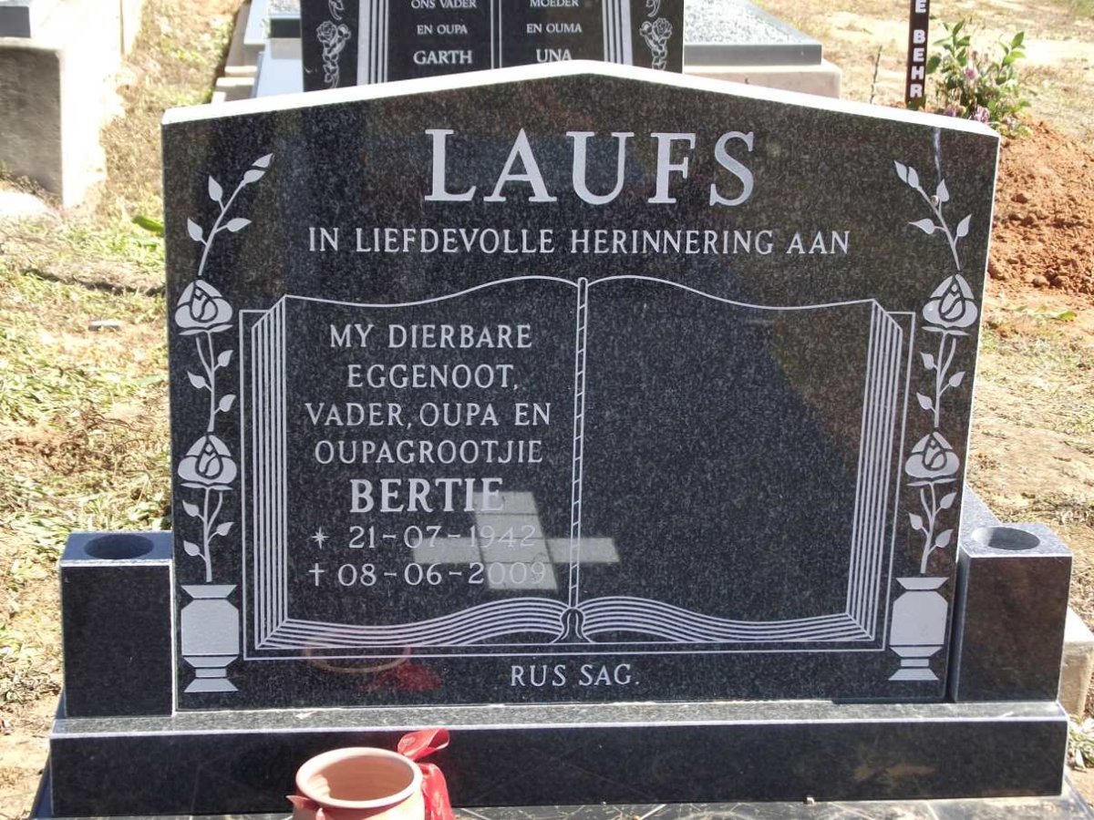 LAUFS Bertie 1942-2009