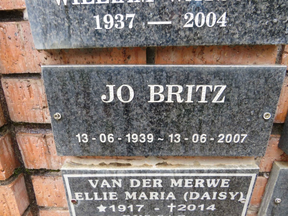 BRITZ Jo 1939-2007