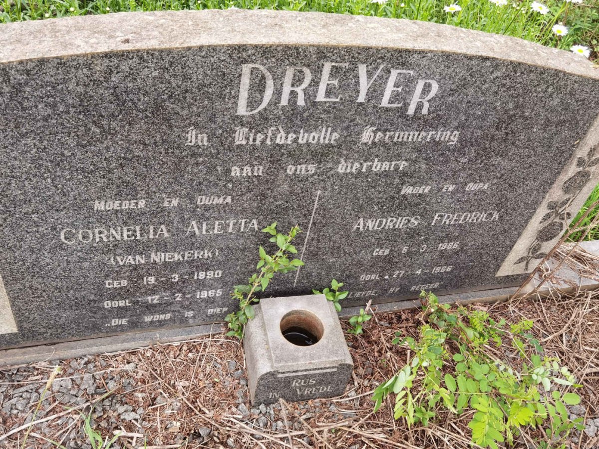 DREYER Andries Fredrick 1886-1966 &amp; Cornelia Aletta VAN NIEKERK 1890-1965