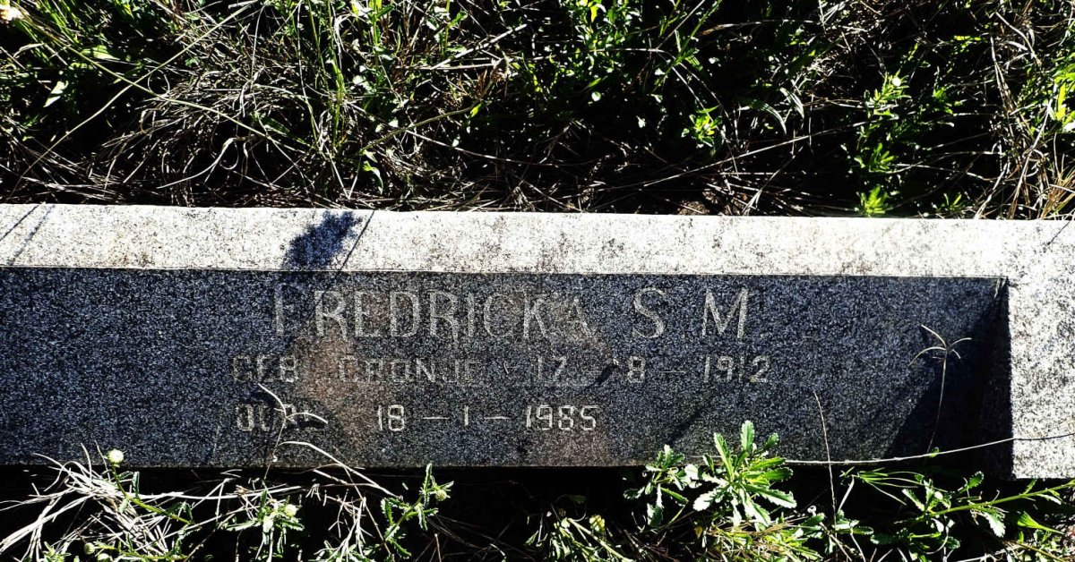 FERREIRA Emmanuel 1908-1966 &amp; Fredricka S.M. CRONJE 1912-1965