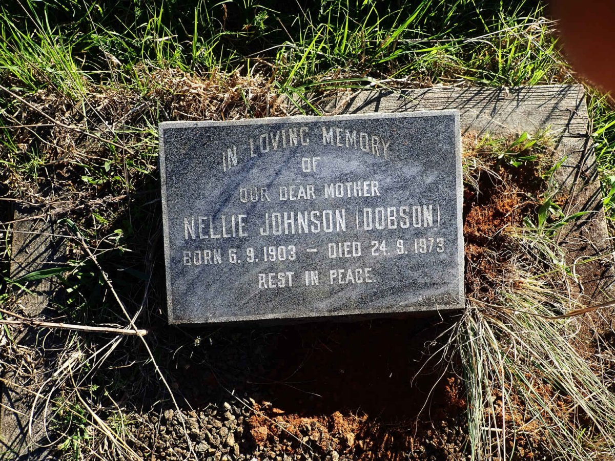 JOHNSON Nellie nee DOBSON 1903-1973