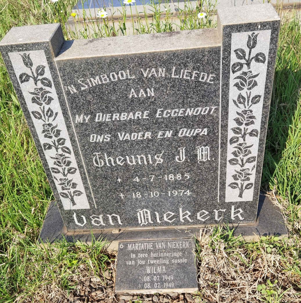 NIEKERK Theunis J.M., van 1885-1974 :: VAN NIEKERK Martatjie 1949-1949