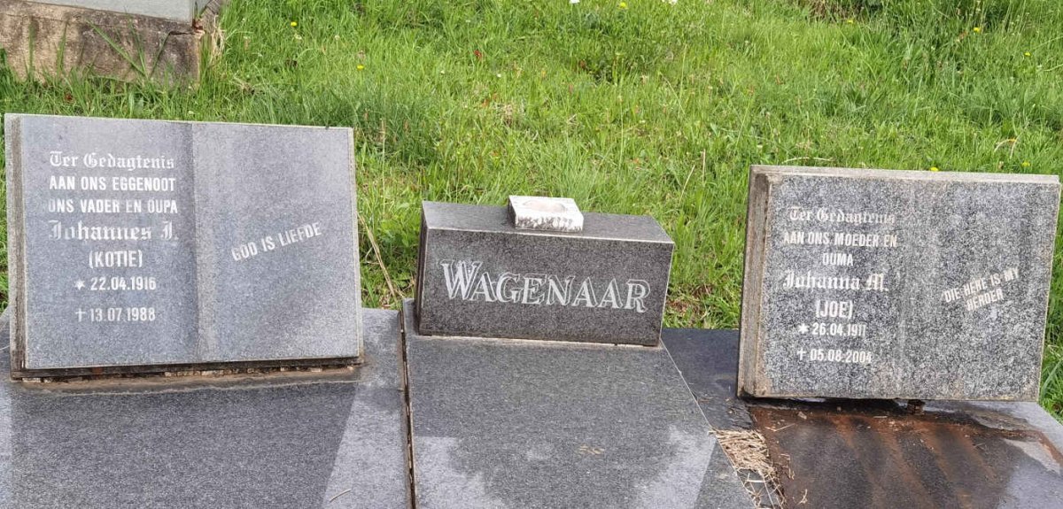 WAGENAAR Johannes J. 1916-1988 &amp; Johanna M.1911-2004