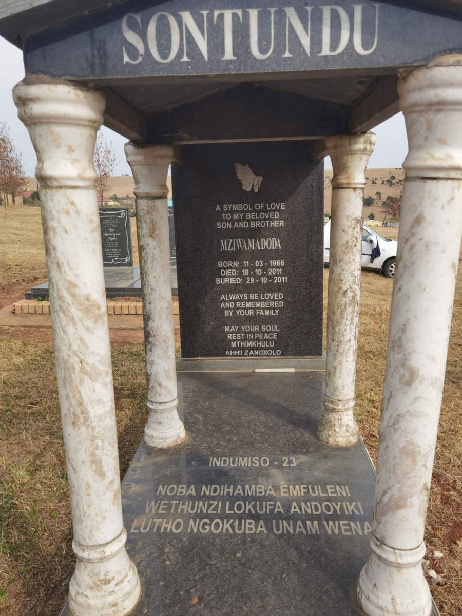 SONTUNDU Mziwamadoda 1966-2011