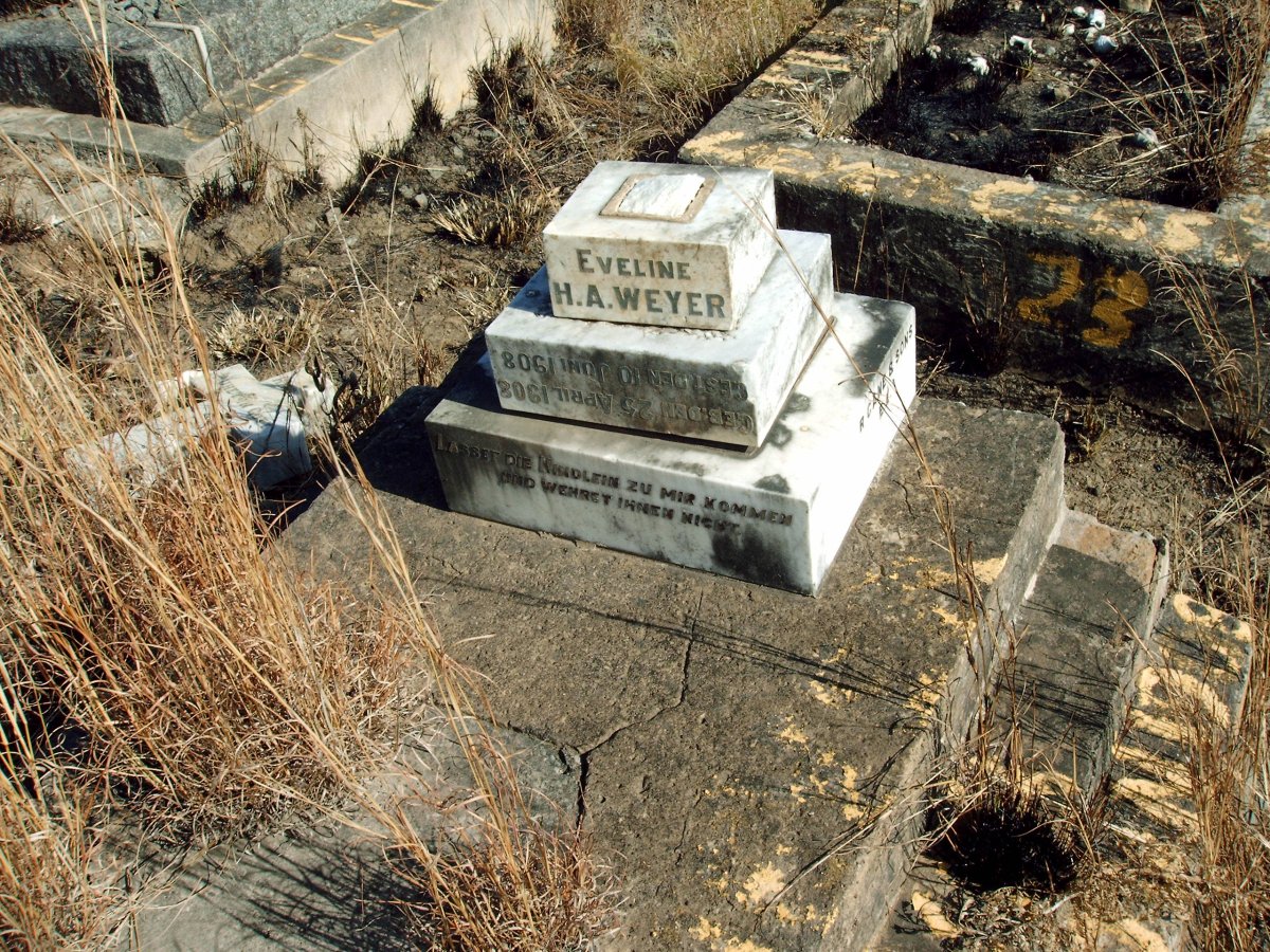 WEYER Eveline H.A. 1908-1908