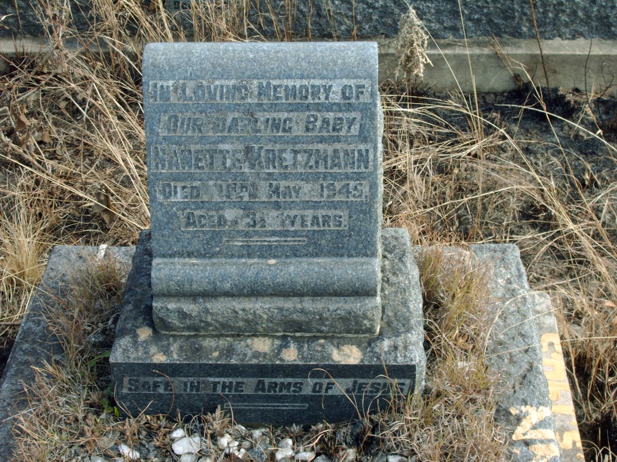 KRETZMANN Nanette -1945
