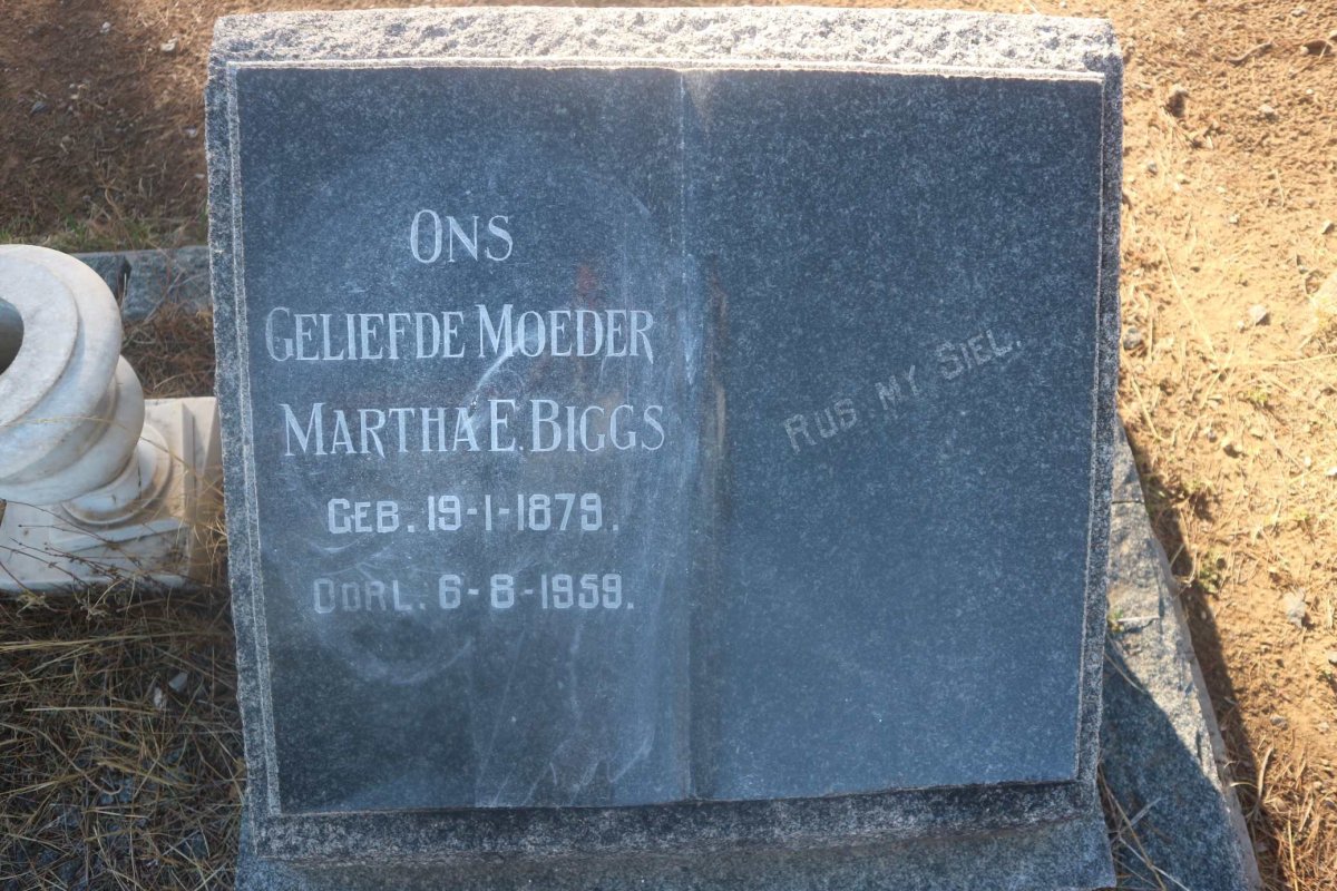 BIGGS Martha E. 1879-1959