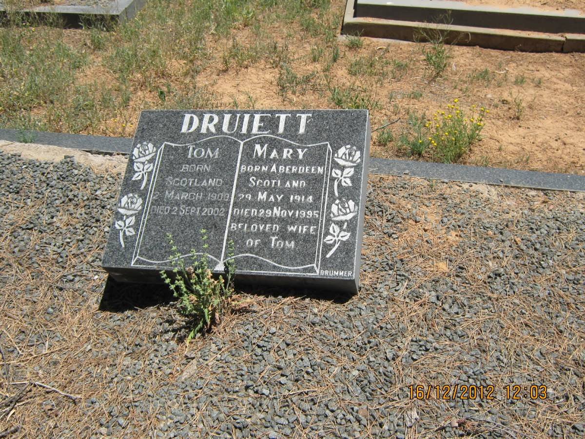 DRUIETT Tom 1908-2002 &amp; Mary 1914-1995