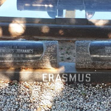 ERASMUS Cornelius Johannes 1909-1979 &amp; Maria Louisa 1915-1986
