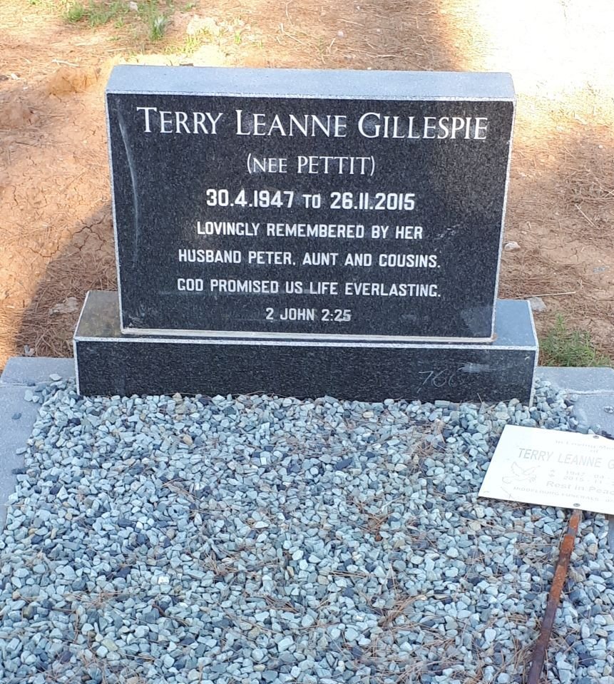 GILLESPIE Terry Leanne nee PETTIT 1947-2015