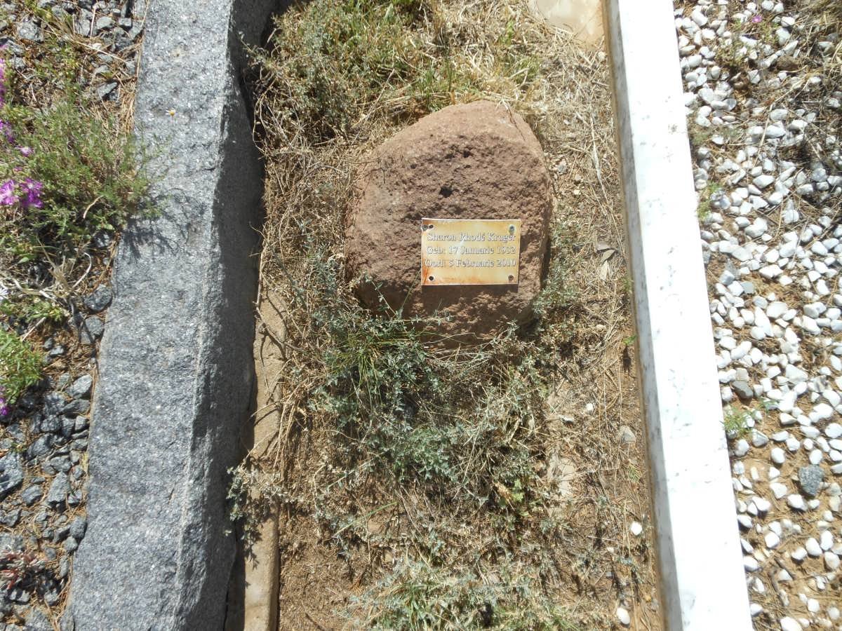 KRUGER Sharon 1932-2010