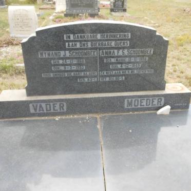SCHOOMBEE Wynand J. 1868-1953 &amp; Anna F.S. NAUDE 1868-1949