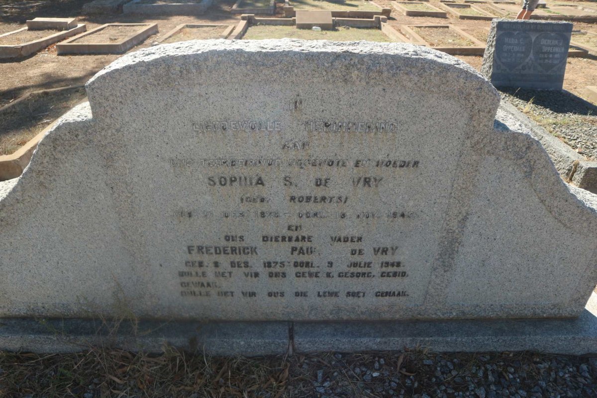 VRY Frederick Paul, de 1875-1948 &amp; Sophia S. ROBERTS 1875-1943