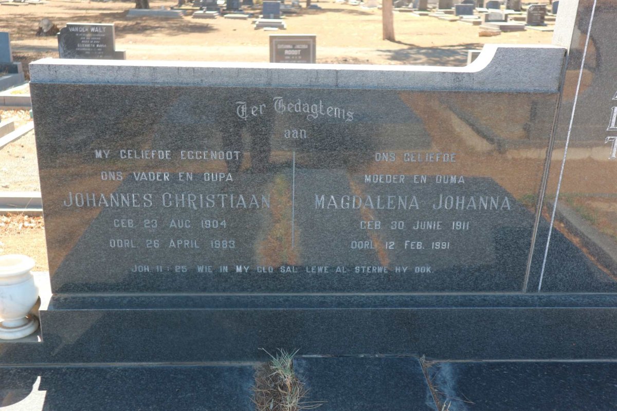 WALT Johannes Christiaan, van der 1904-1983 &amp; Magdalena Johanna 1911-1991