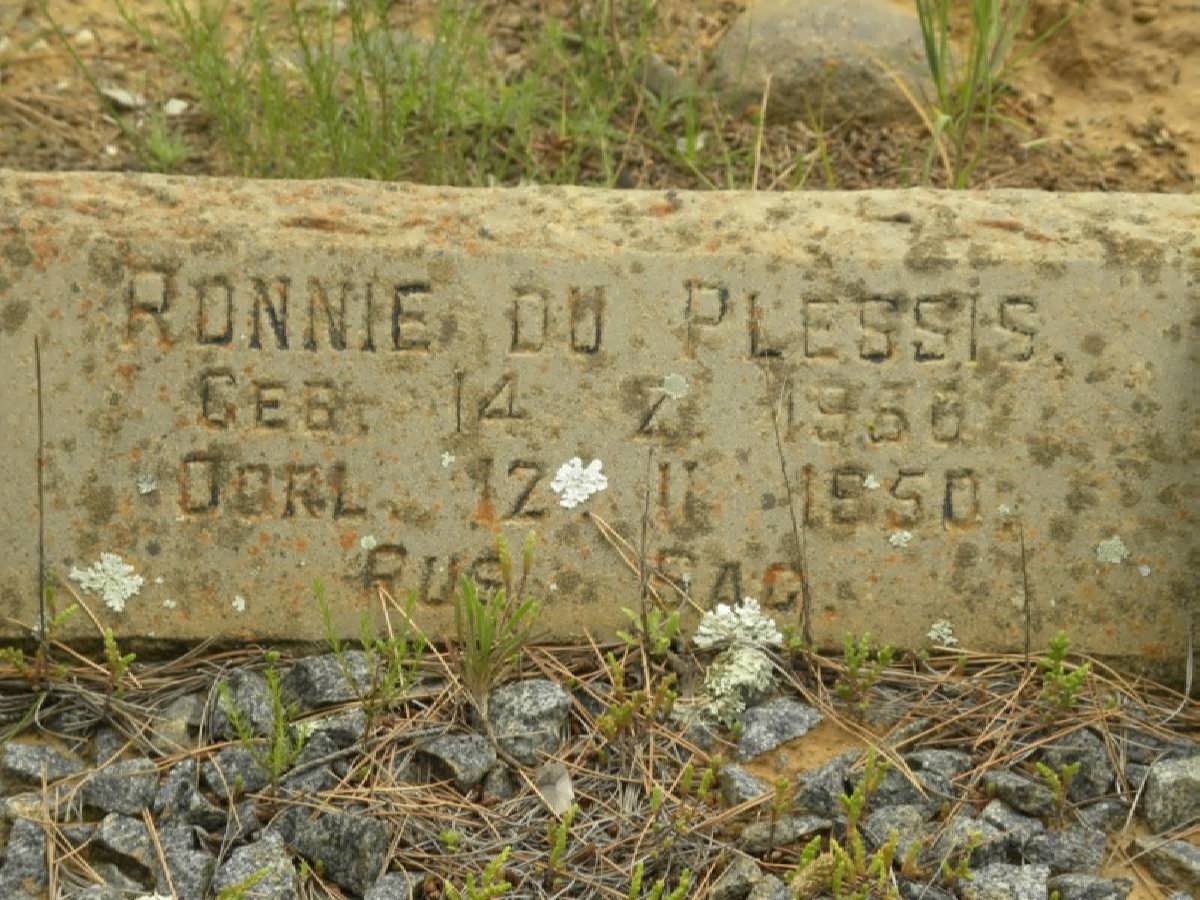 PLESSIS Ronnie, du 1950-1950