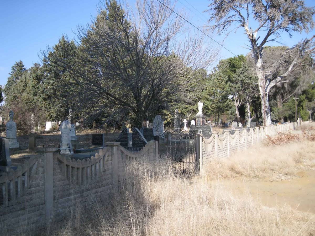 1. Entrance to the cemetery