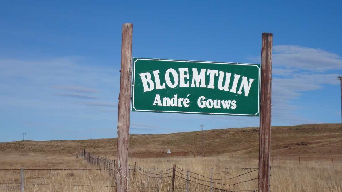 1. Entrance to the farm Bloemtuin