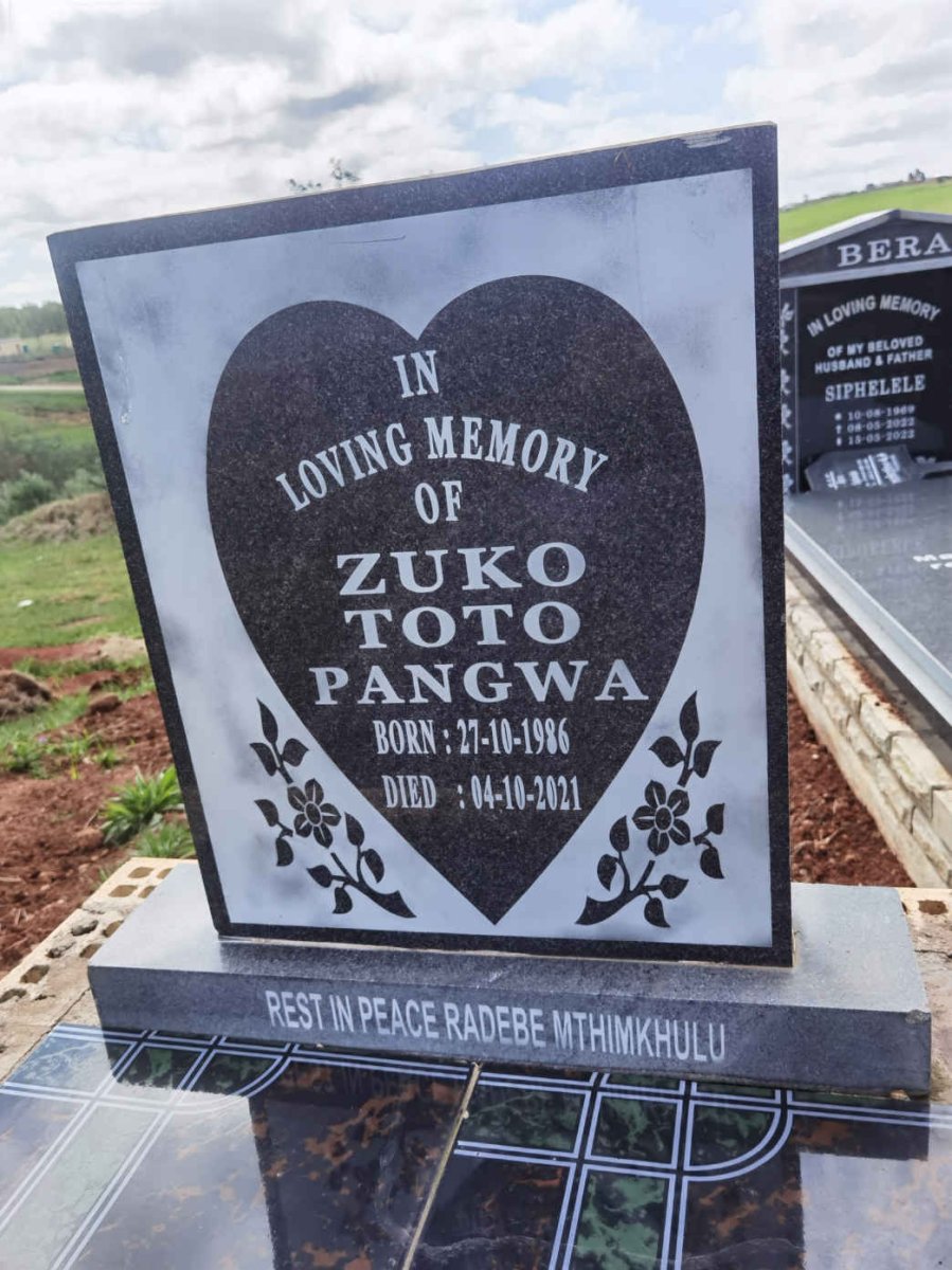 PANGWA Zuko Toto 1986-2021