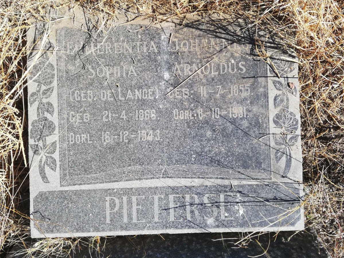 PIETERSE Johannes Arnoldus 1855-1931 &amp; Emmerentia Sophia DE LANGE 1866-1943