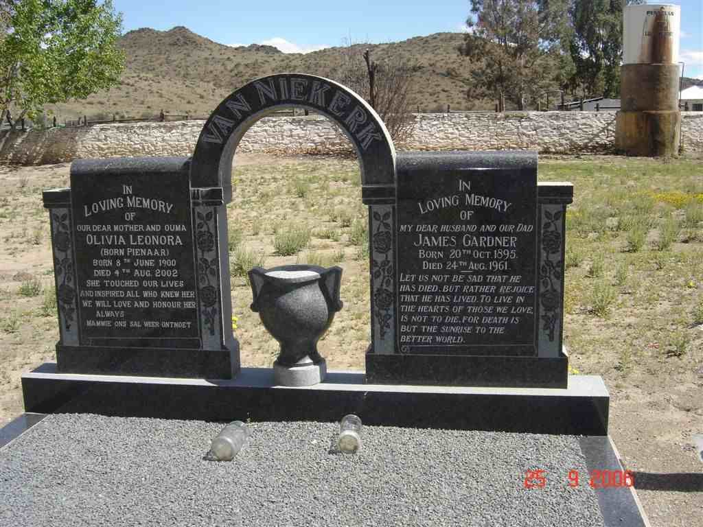 NIEKERK James Gardner, van 1895-1961 &amp;  Olivia Leonora PIENAAR 1900-2002