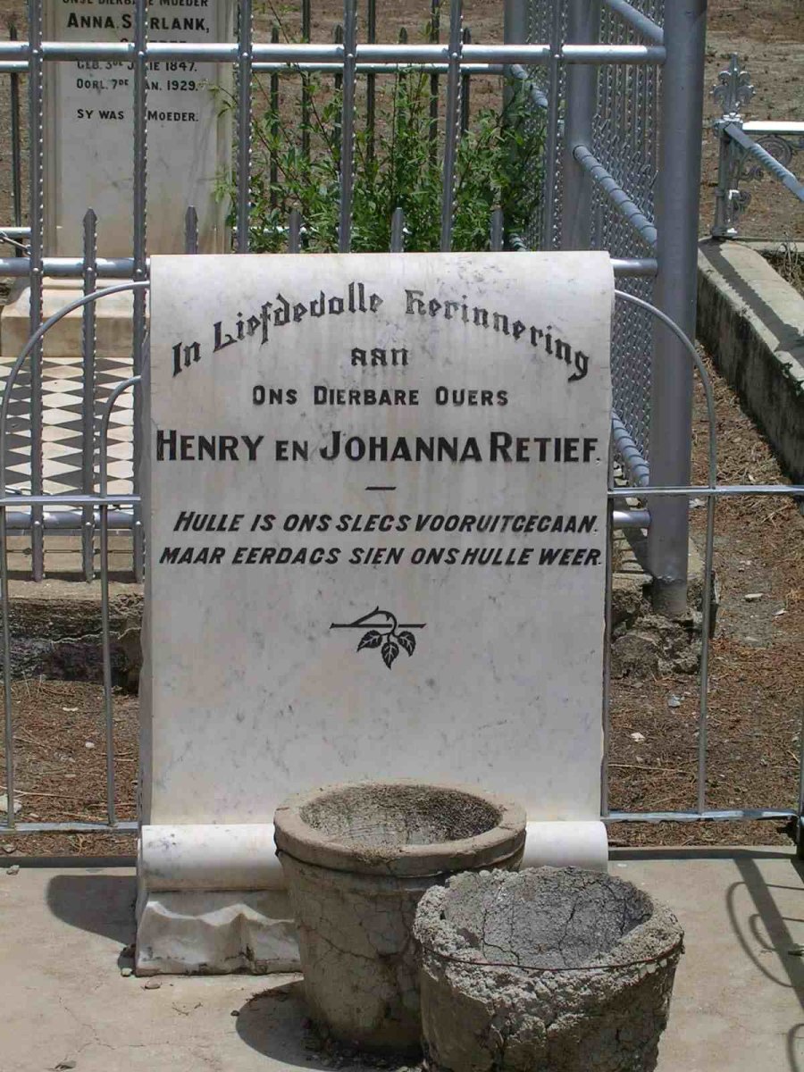 RETIEF Henry &amp;  Johanna