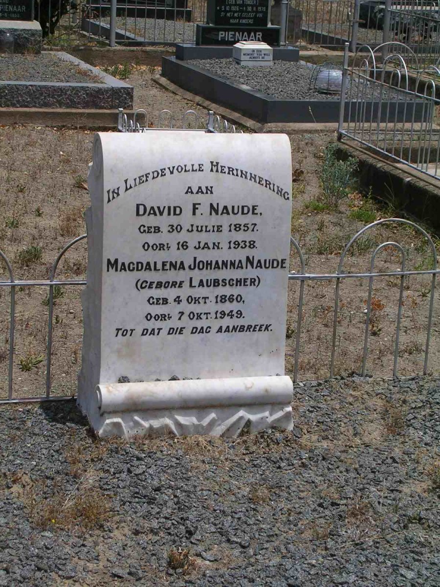 NAUDE David F. 1857-1938 &amp; Magdalena Johanna LAUBSCHER 1860-1949