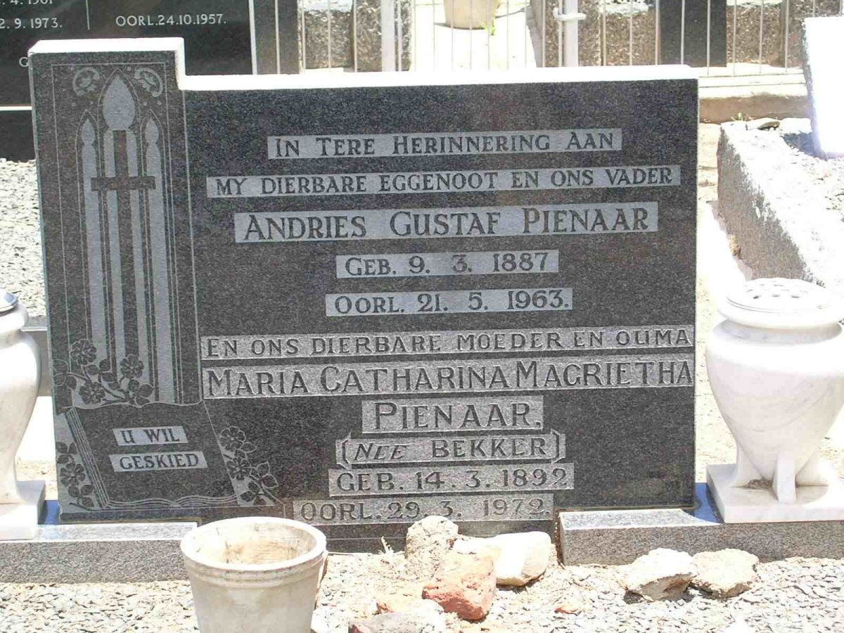 PIENAAR Andries Gustaf 1887-1963 &amp; Maria Catharina Magrietha BEKKER 1892-1972