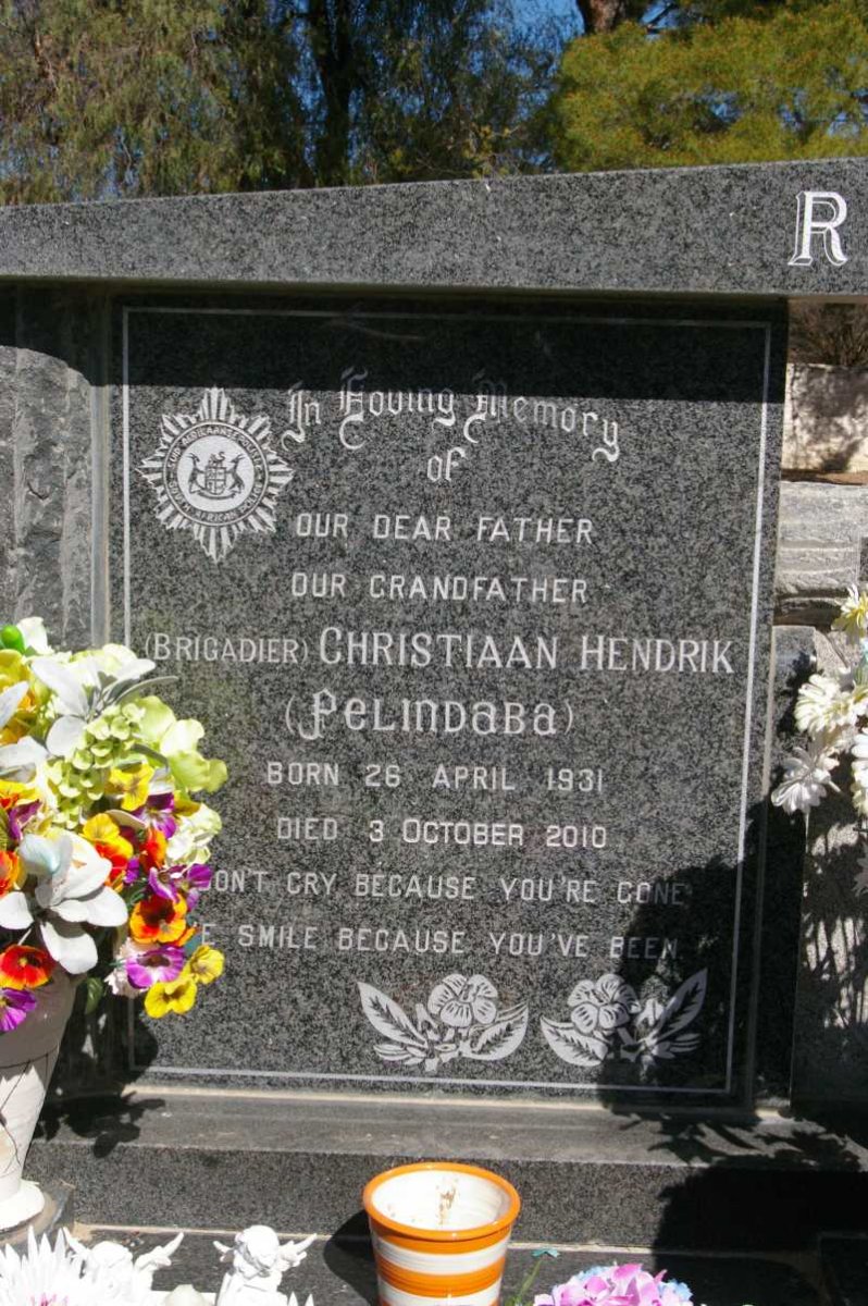 ROBERTS Christiaan Hendrik 1931-2010 &amp; Nancy Annette DE REUCK 1934-1997