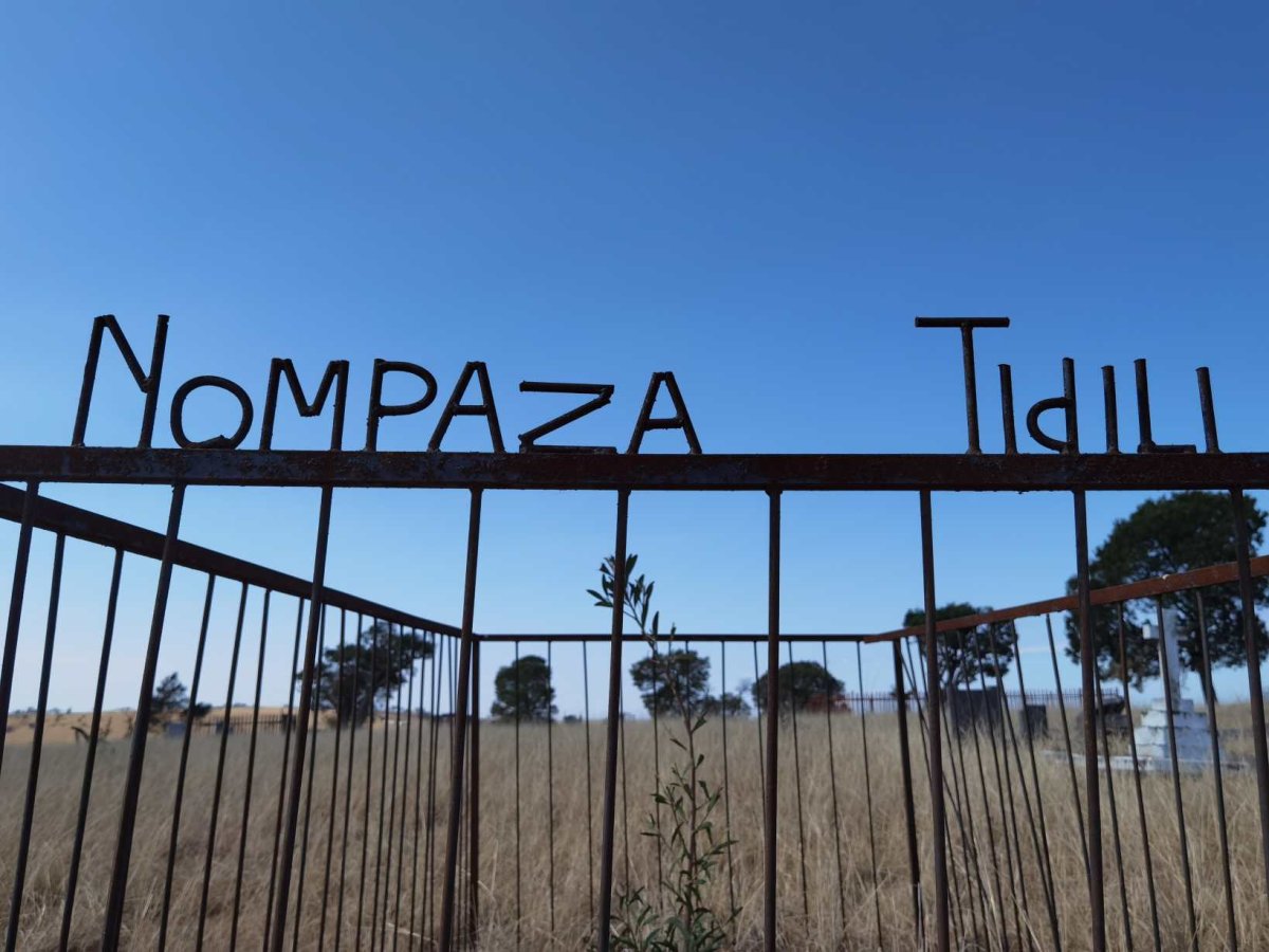 TIDILI Nompaza