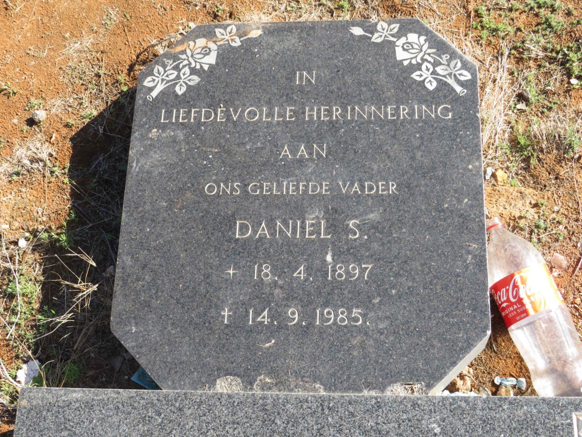 FOURIE Daniel S. 1897-1985 &amp; Helena C.P. STRYDOM 1903-1978