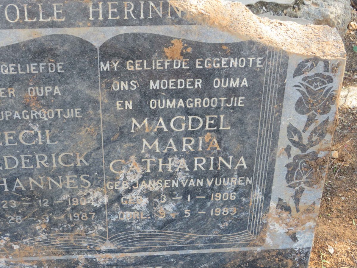 HOLLIDAY Cecil Frederick Johannes 1904-1987 &amp; Magdel Maria Catharina JANSEN VAN VUUREN 1906-1989