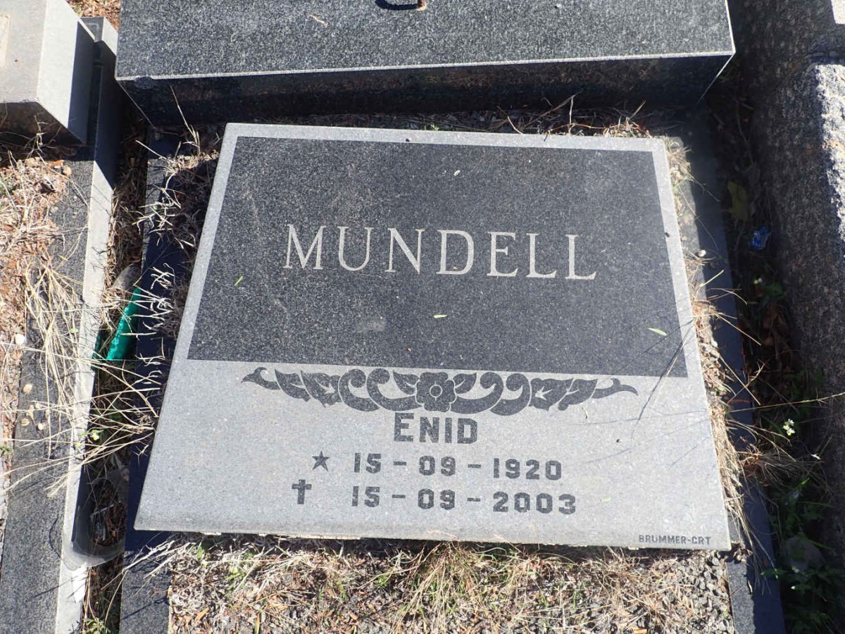 MUNDELL Enid 1920-2003