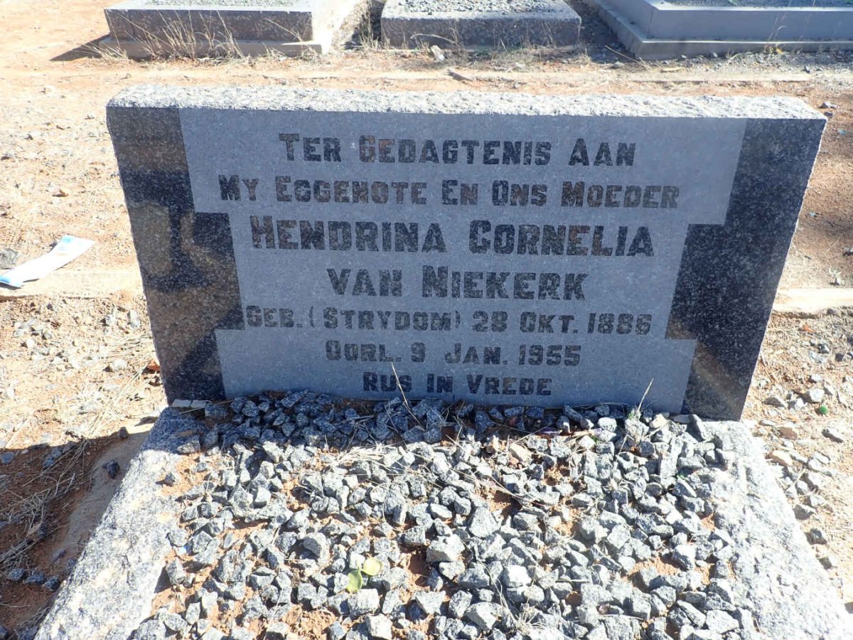 NIEKERK Hendrina Cornelia, van nee STRYDOM 1886-1955