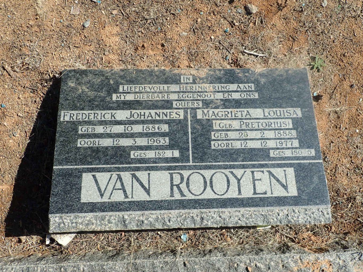 ROOYEN Frederick Johannes, van 1886-1963 &amp; Magrieta Louisa PRETORIUS 1888-1977