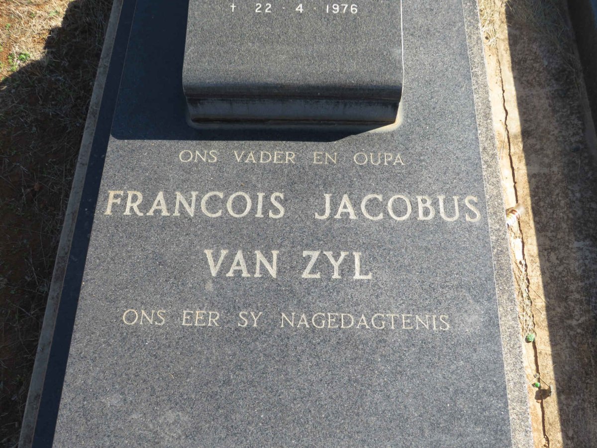ZYL Francois Jacobus, van 1905-1976 &amp; Ida Elizabeth Catharina COETZER 1905-1991