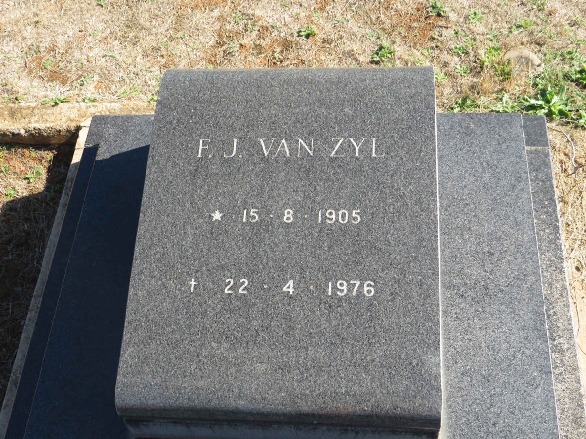 ZYL Francois Jacobus, van 1905-1976 &amp; Ida Elizabeth Catharina COETZER 1905-1991